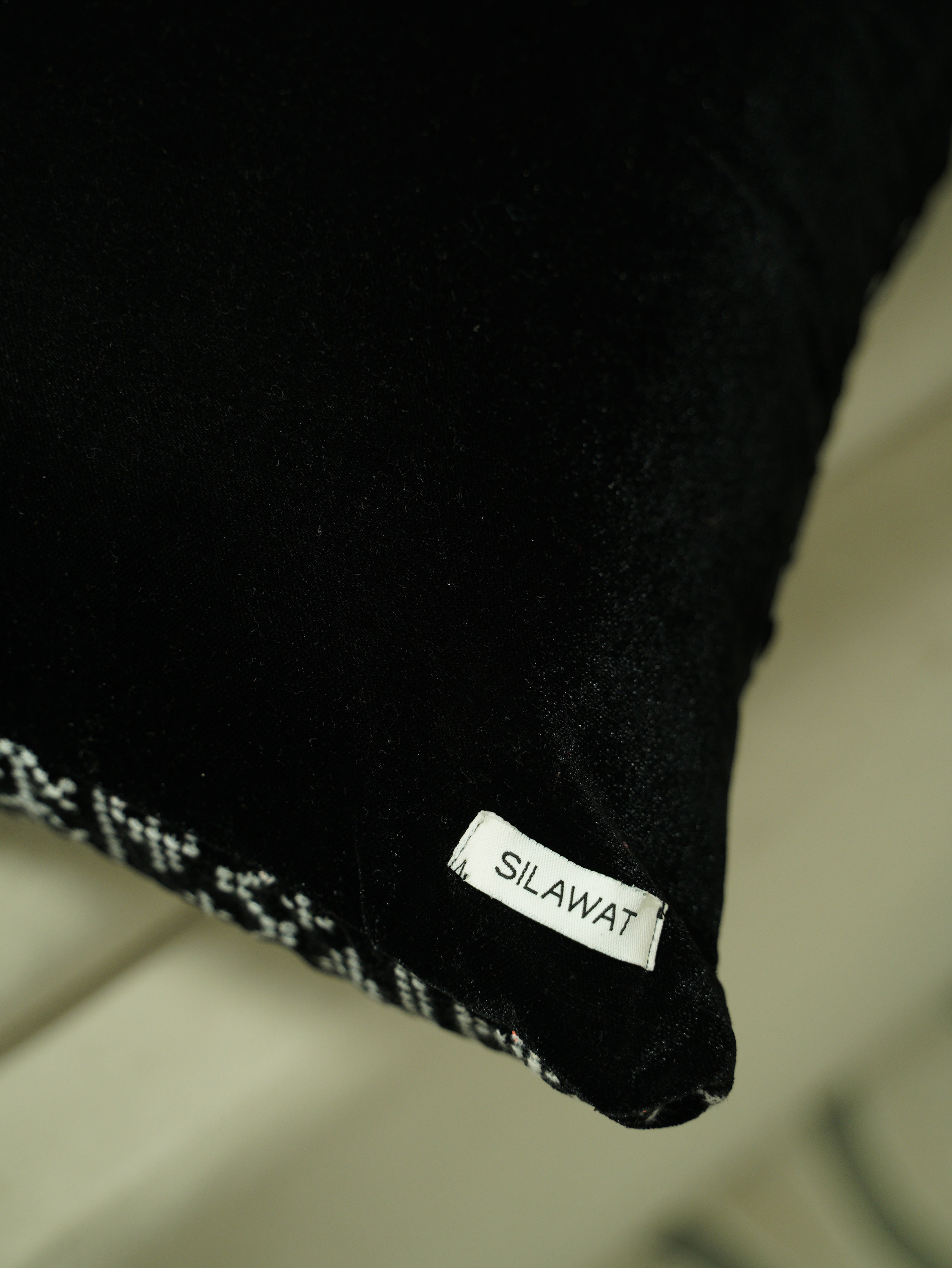 Black Pearl Velvet Cushion Cover