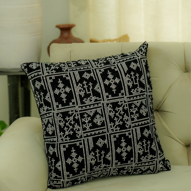 Black Pearl Velvet Cushion Cover