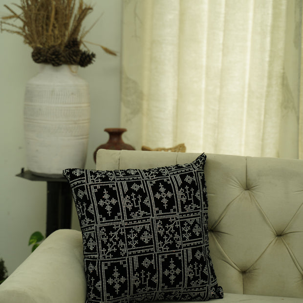 Black Pearl Velvet Cushion Cover