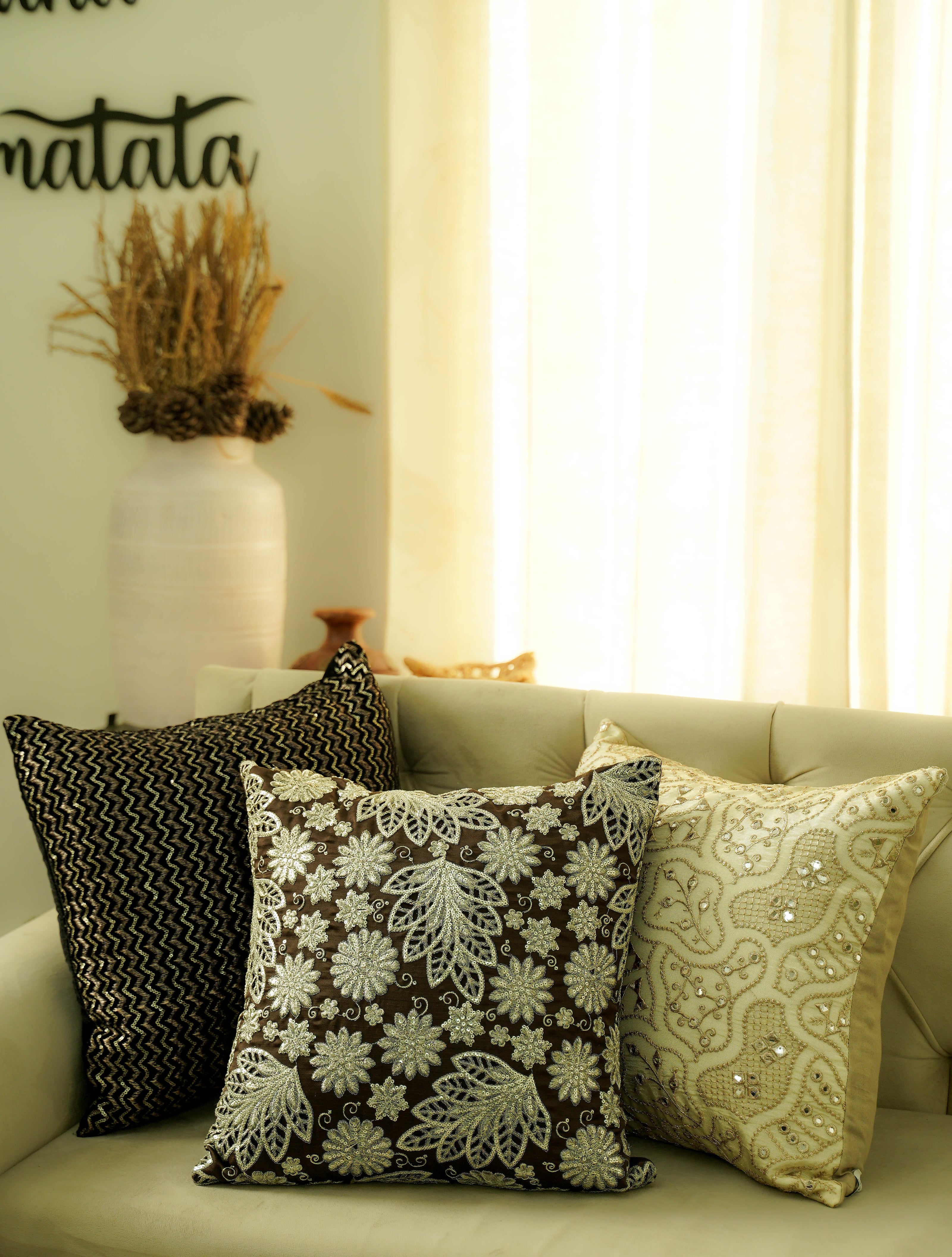 Royal Oak Cushion Cover